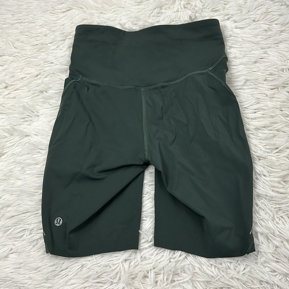Lululemon Base Pace High-Rise Reflective Short 8" Smoked Spruce - Picture 6 of 7